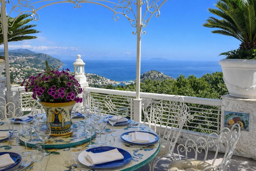 Villa Neptunus Ischia(Formerly Villa Pitti)، Forio 48/56