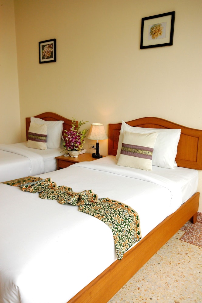 Krabi Phetpailin Hotel 20/49