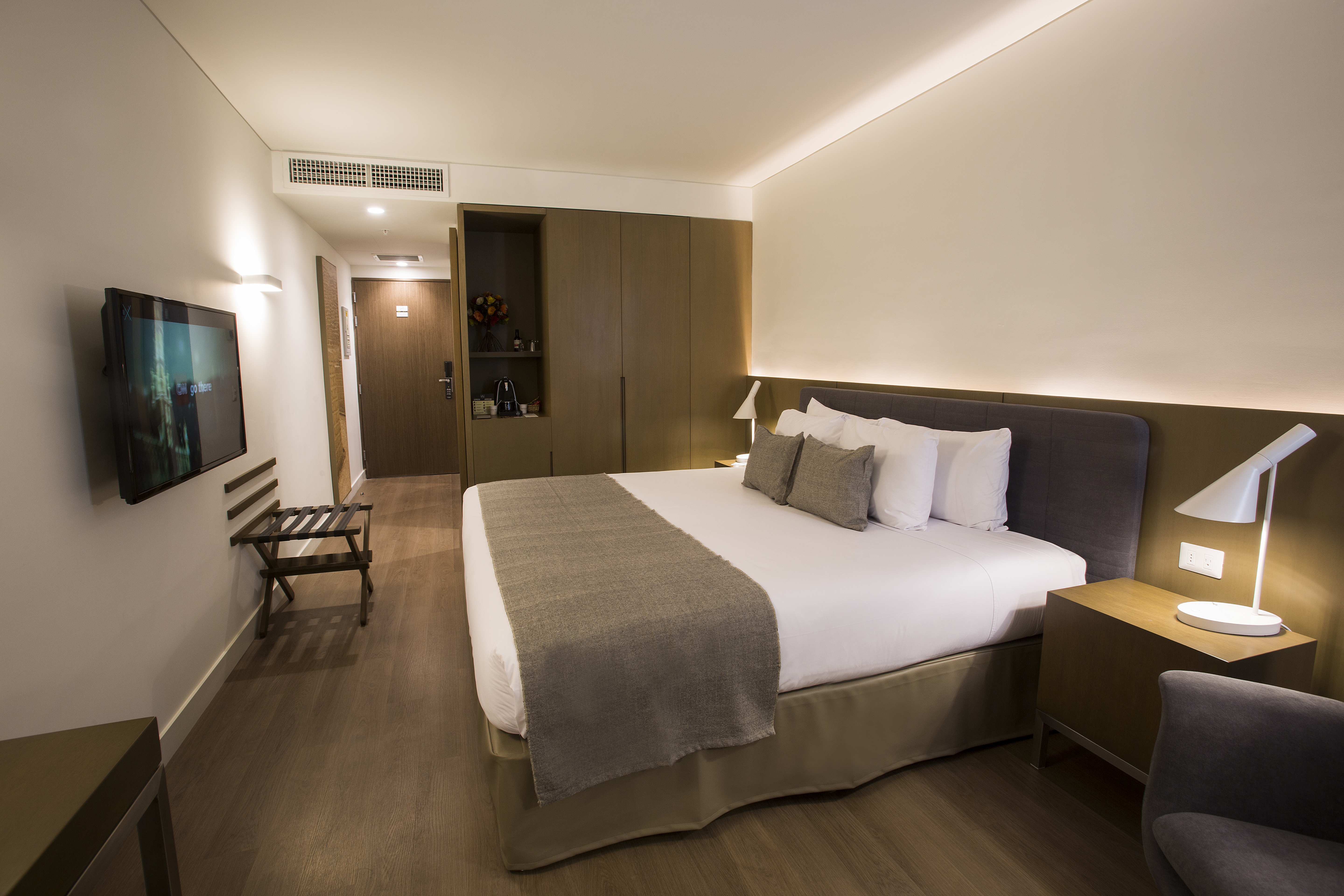 غرفة قياسية بسرير كينج، Dazzler By Wyndham Lima San Isidro 4/6