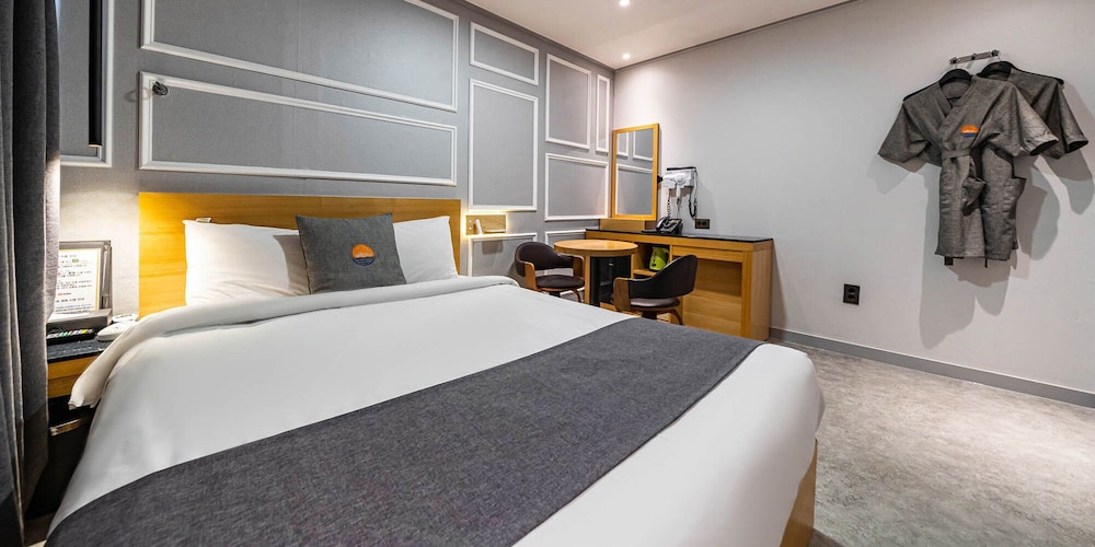 Ritz Motel & Pension 15/71