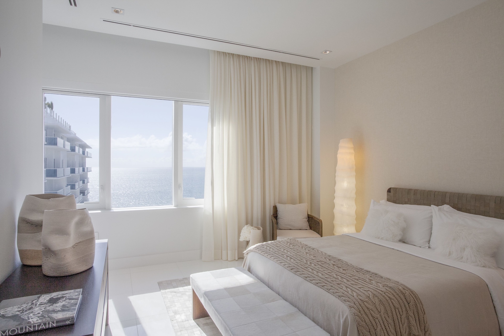 2 BEDROOMS, PENTHOUSE, OCEAN VIEW, BALCONY