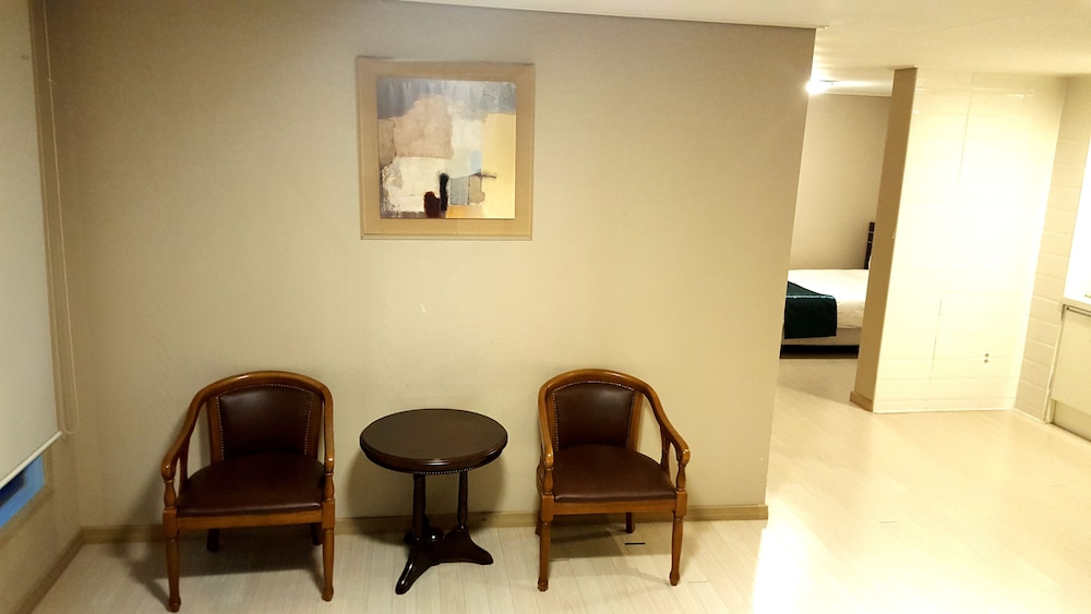 Hotel Joy 27/49