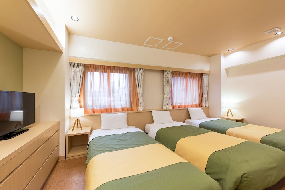 Akasaka Yoko Hotel 16/65