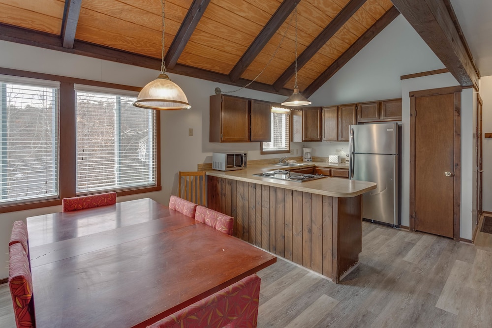 Chalet High by SPM Resorts 6/72