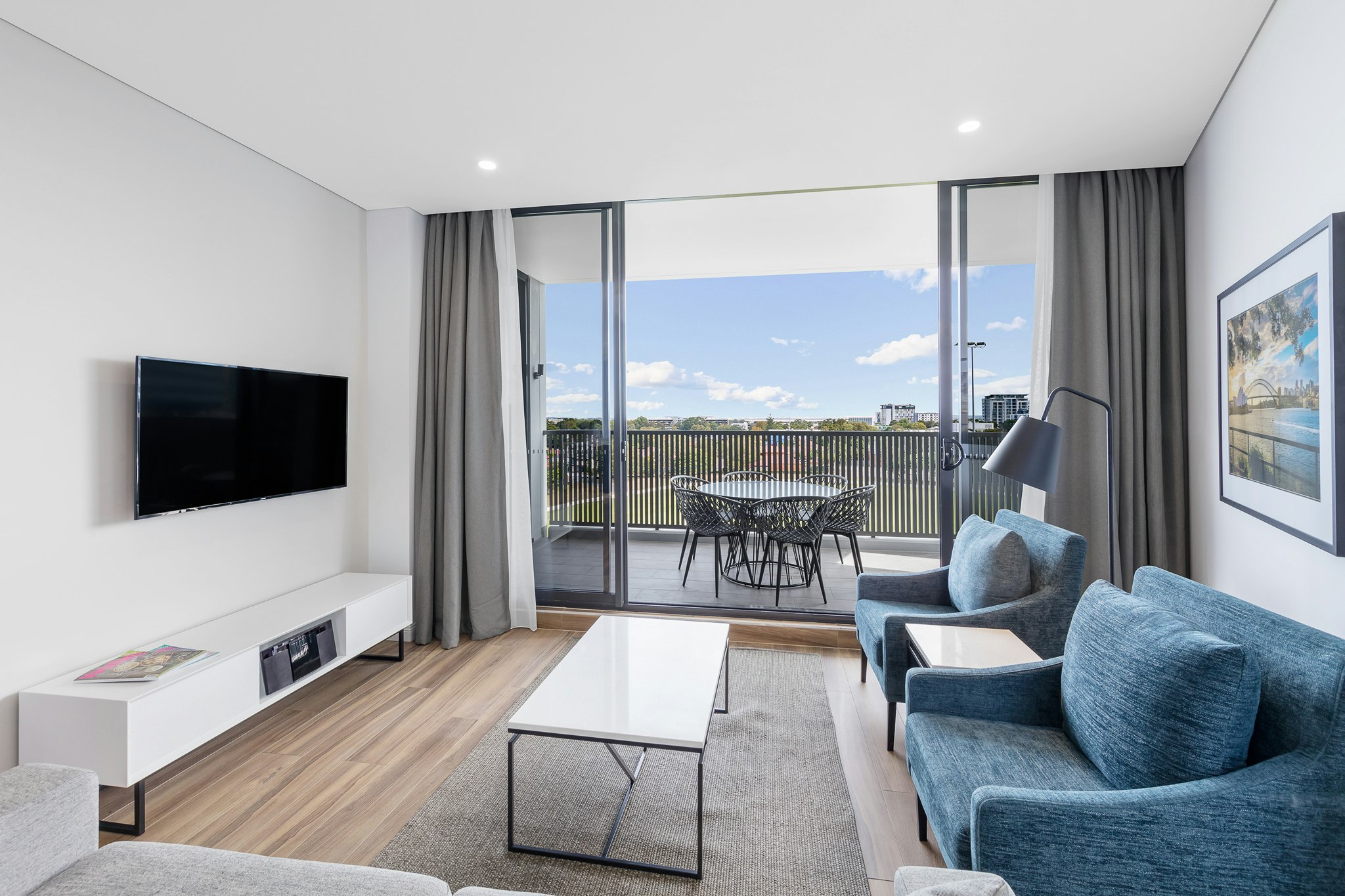 Meriton Suites Coward Street 34/50