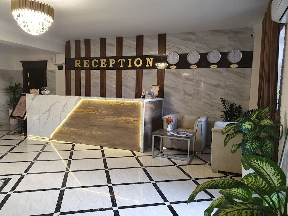 Grand Hotel Zarafshan 3/50