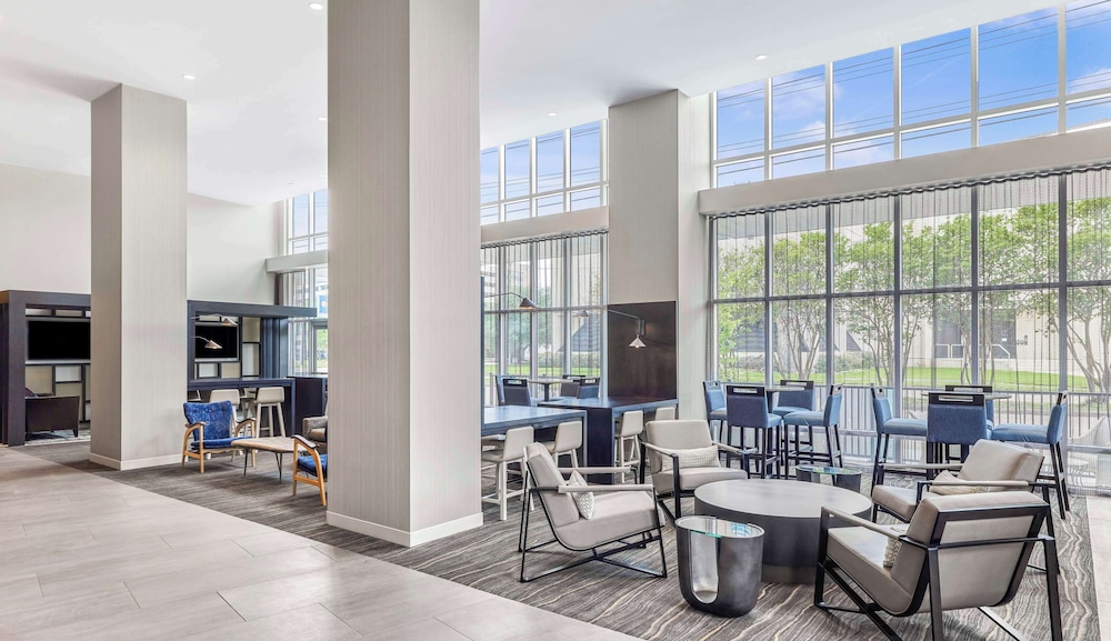 Hyatt Place Houston Medical Center 28/38