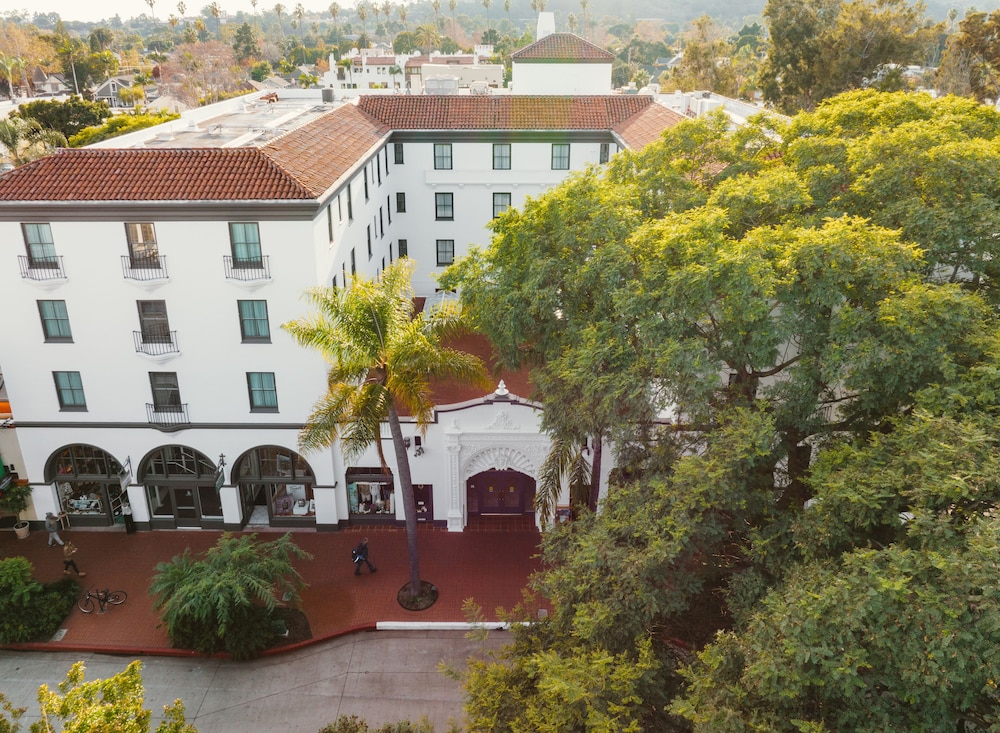 Hotel Santa Barbara 56/57