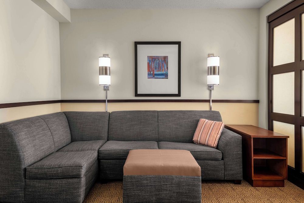 Hyatt Place Memphis/Germantown 38/64