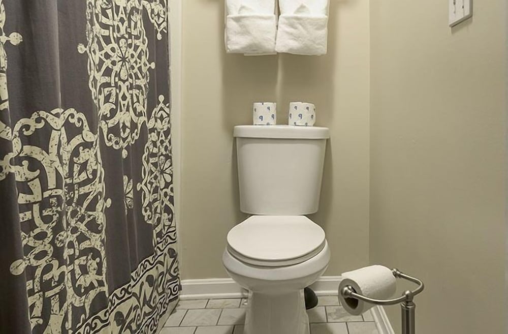 Rehoboth Guest House 45/50