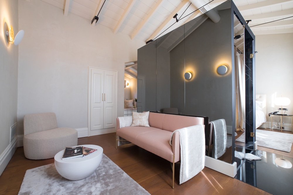Castellano Hotel & Suites 25/63