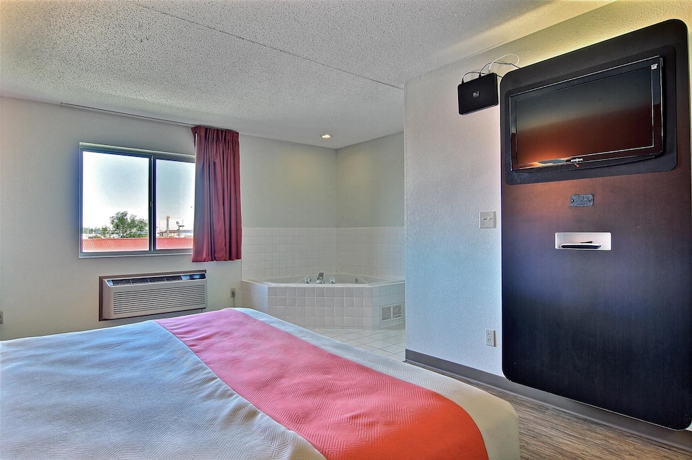Motel6 Gilman, IL 12/50