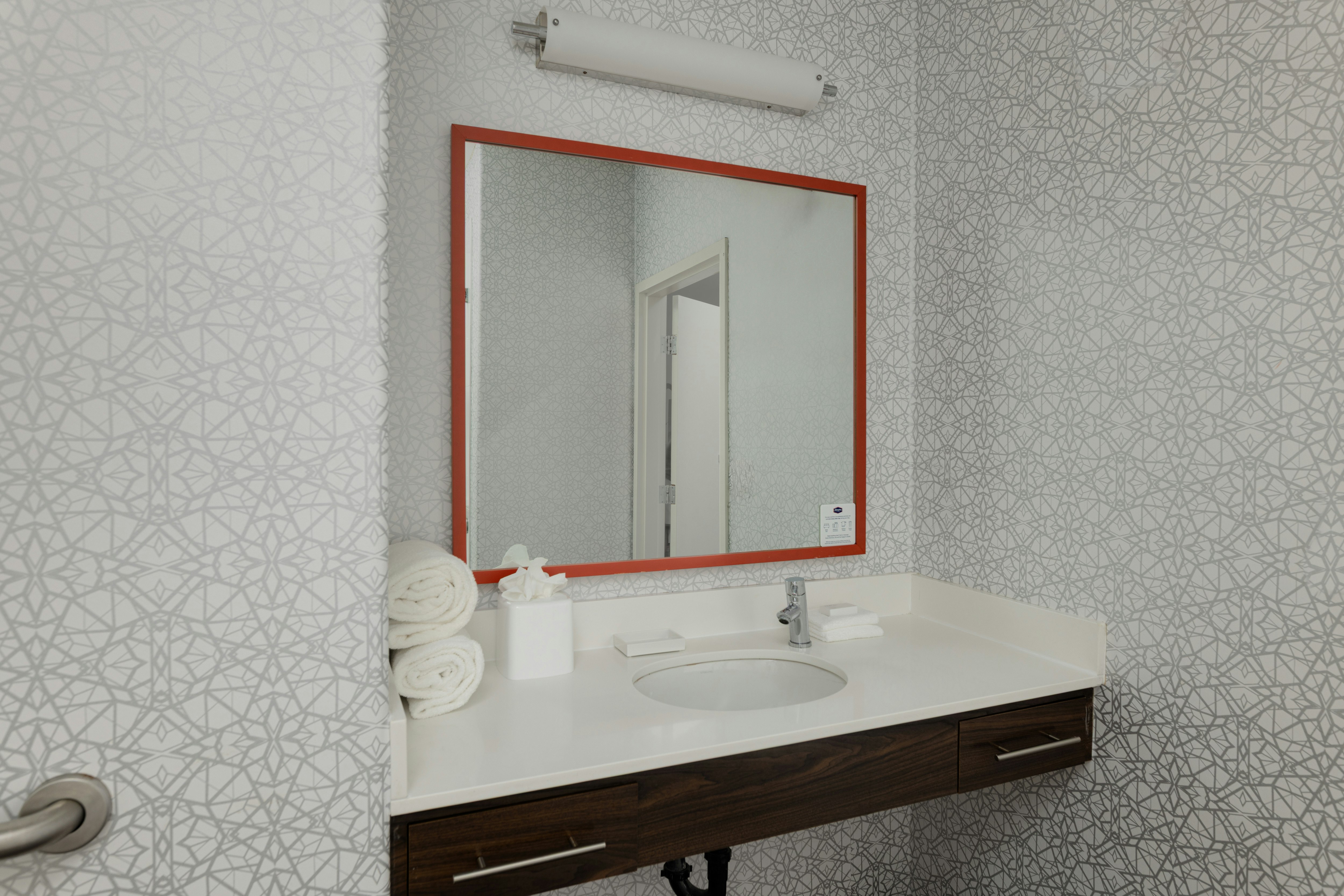 غرفة بسرير كينج لذوي الإعاقة، Hampton Inn Suites Palmdale 4/5