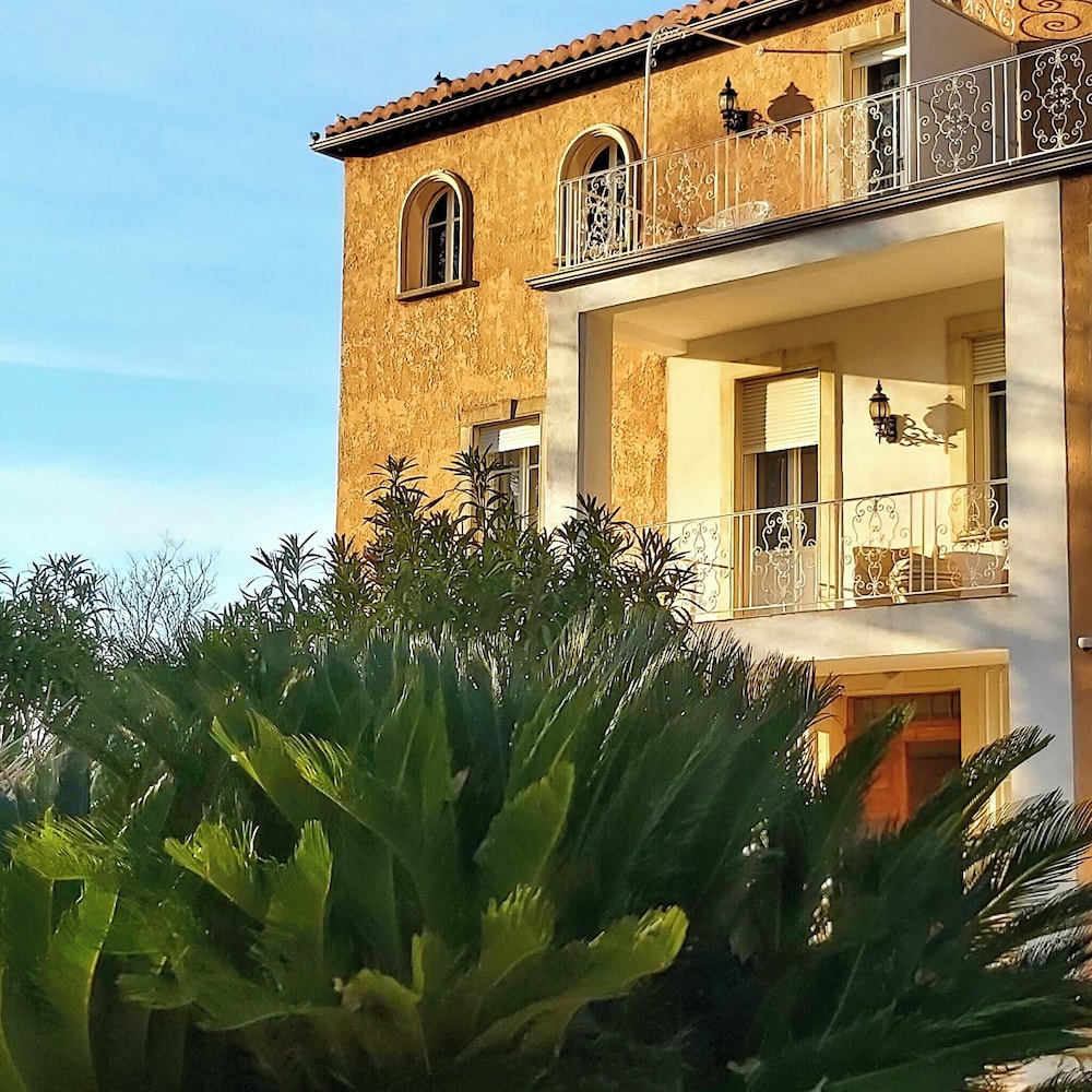 DOMAINE DE LA NERTHE- HOTEL PROVENCE MEDITERRANEE 1/50