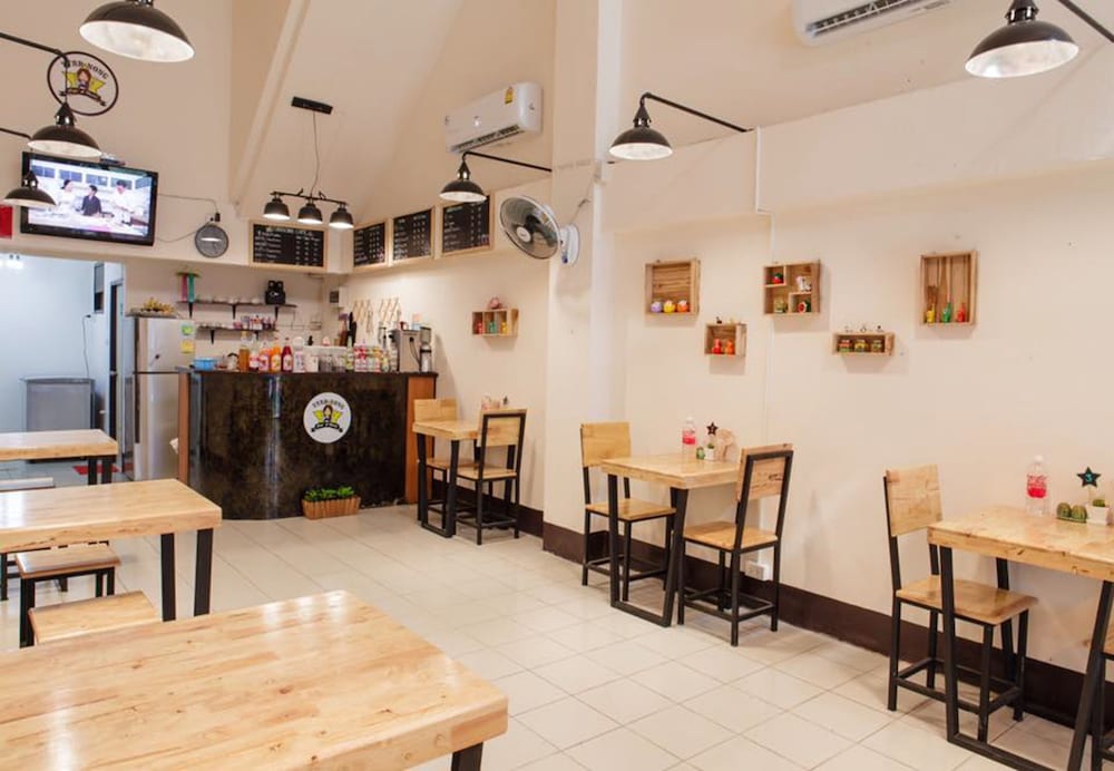 Starnong Café & Hostel 11/17