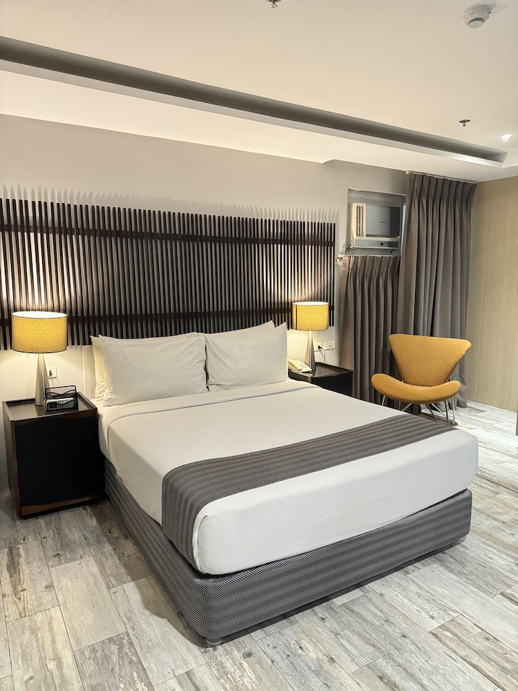 1A Express Hotel 14/40