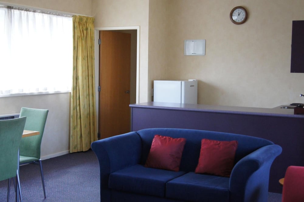Victoria Court Motor Lodge 43/60