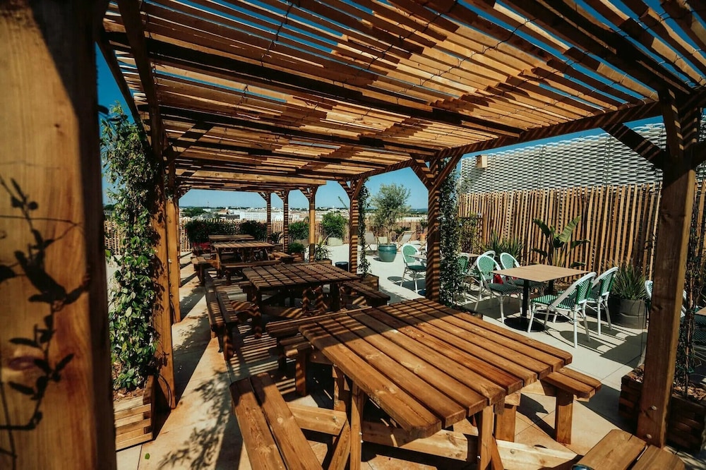 JOST Hotel Montpellier Centre St Roch 45/58