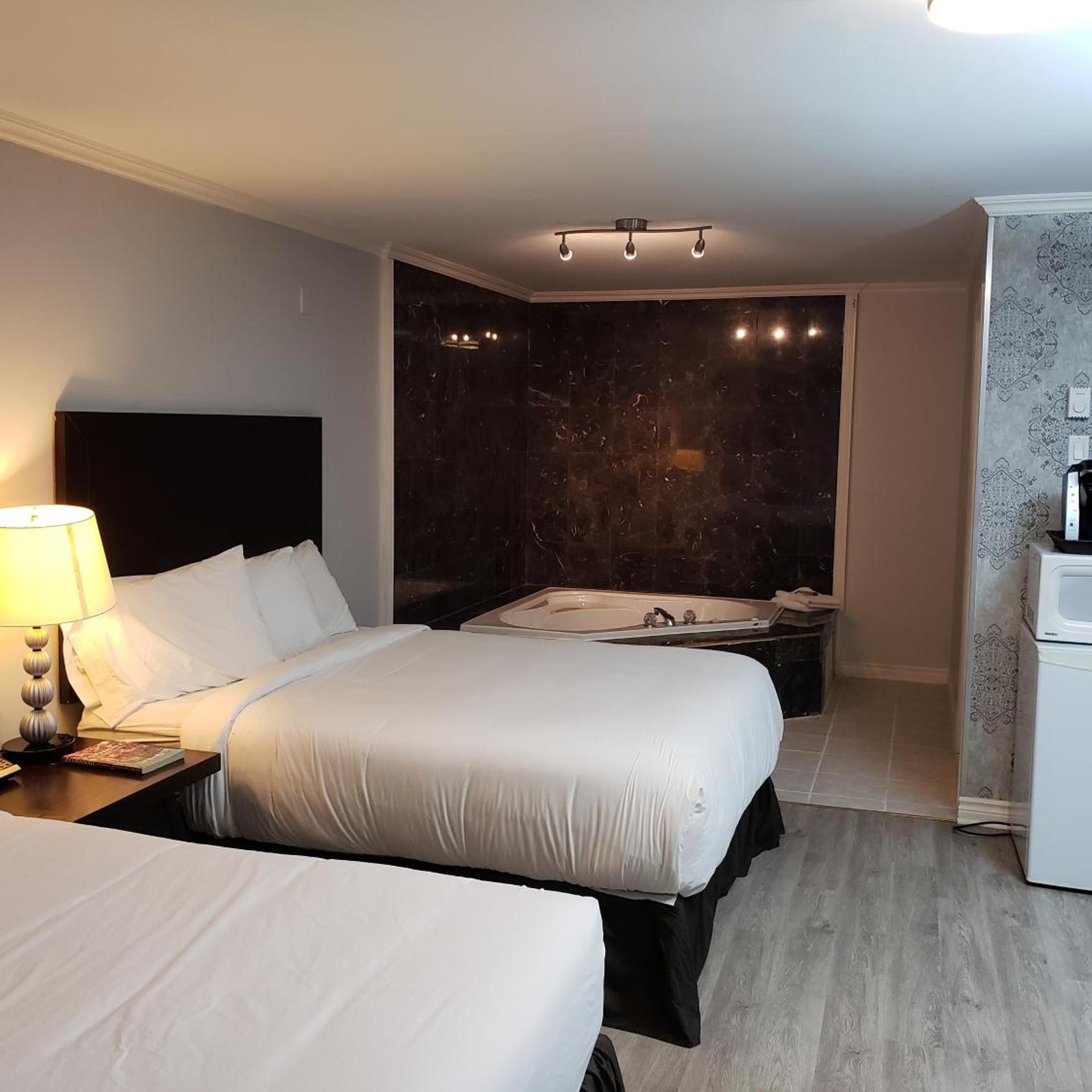 Regency Inn & Suites 8/33
