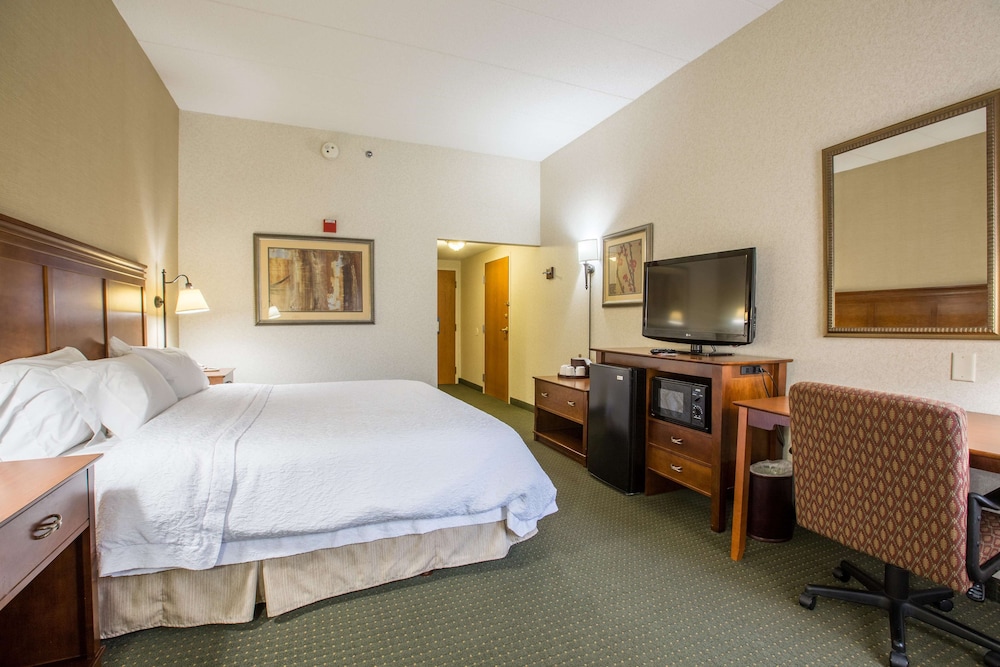 Hampton Inn Sidney 12/41