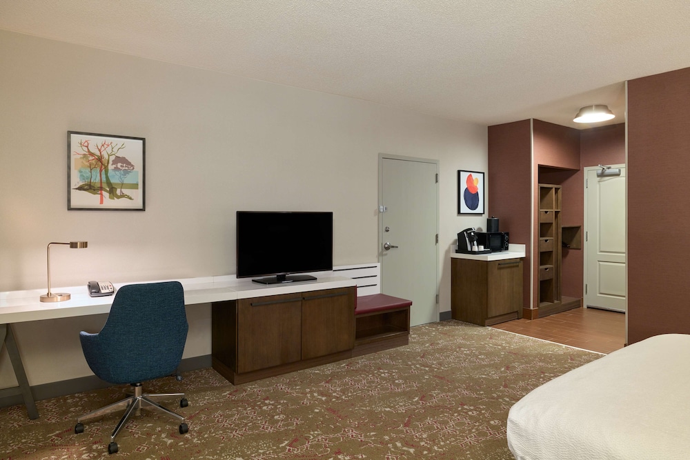 Hilton Garden Inn Bloomington, IN 73/78