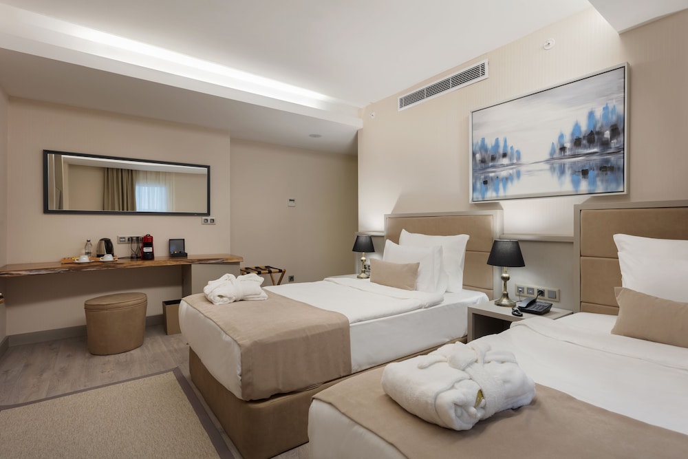 Buem Hotel Kosuyolu 18/50