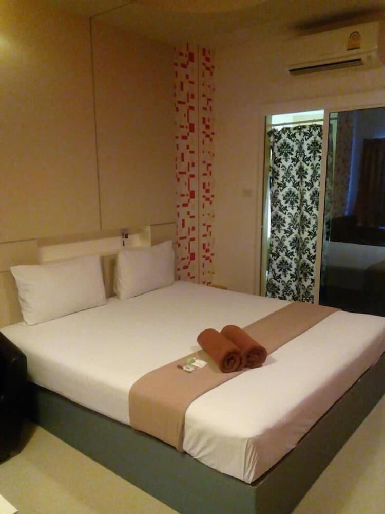 Bearing 26 Hotel 20/37