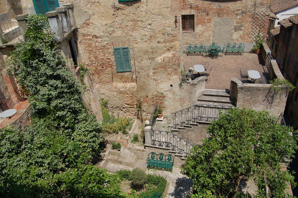 IL CASATO RESIDENCE 51/54