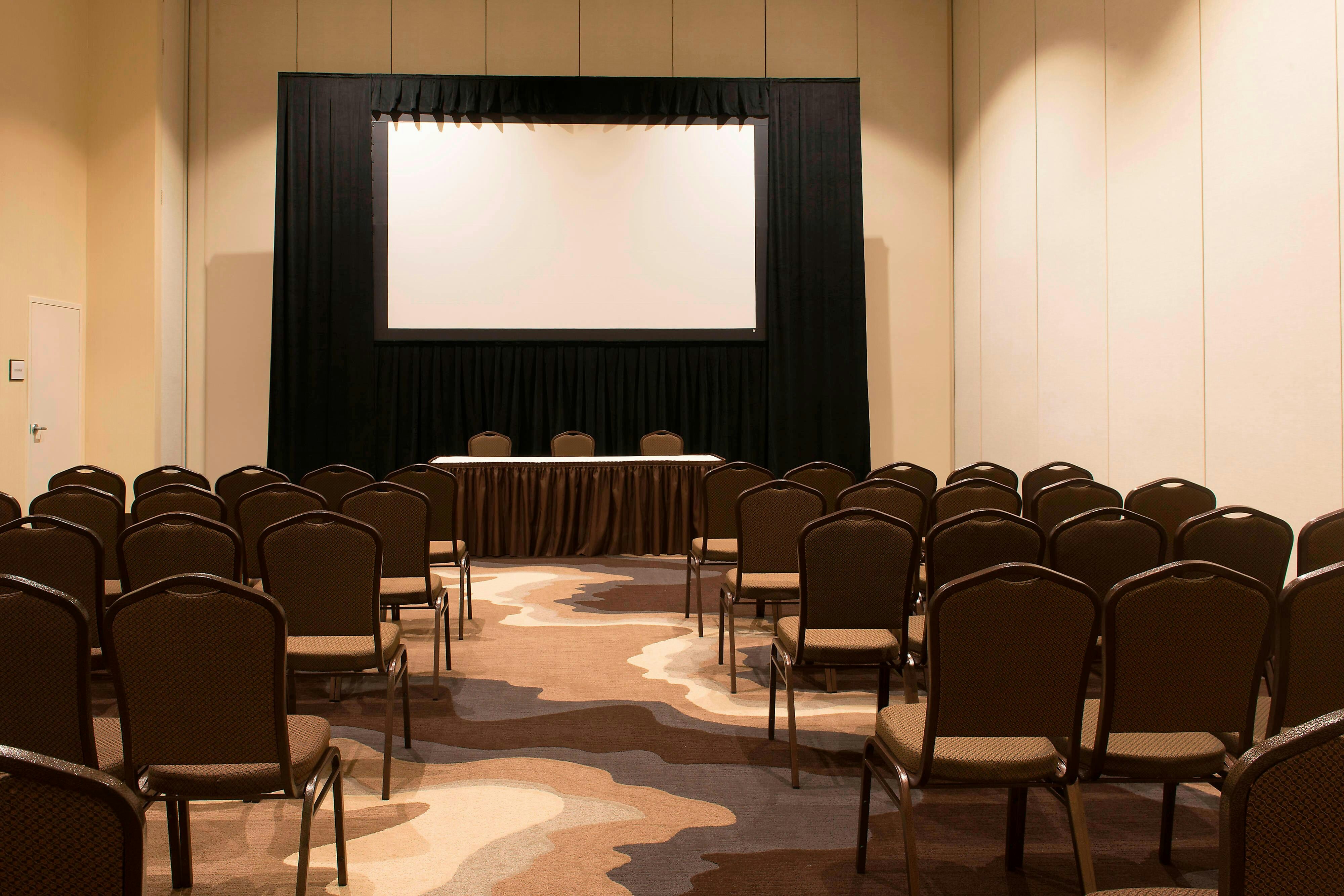 Sheraton Mesa Hotel At Wrigleyville West 10/11