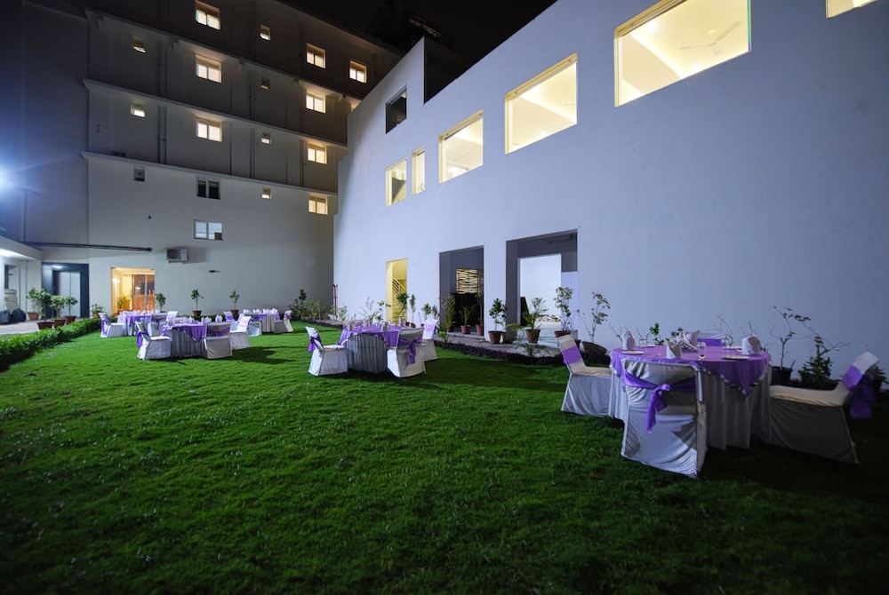 Hotel Gandharva - A Green Hotel 6/41