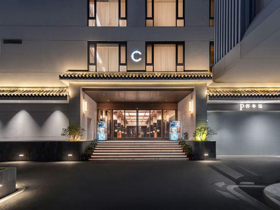 Donghu Grand Hotel 6/49