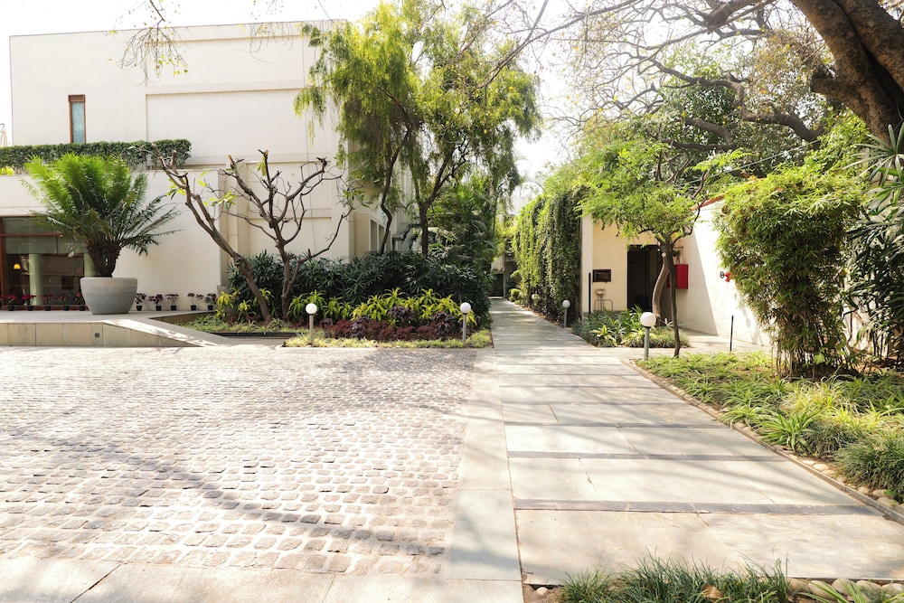 The Manor New Delhi 68/74