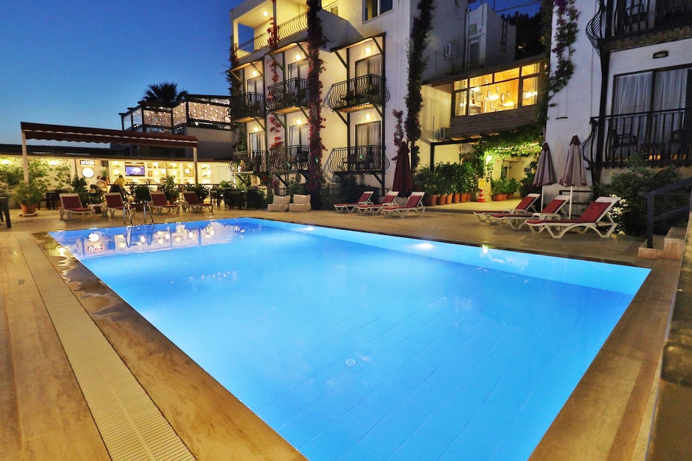 Hotel Gumbet 18/50