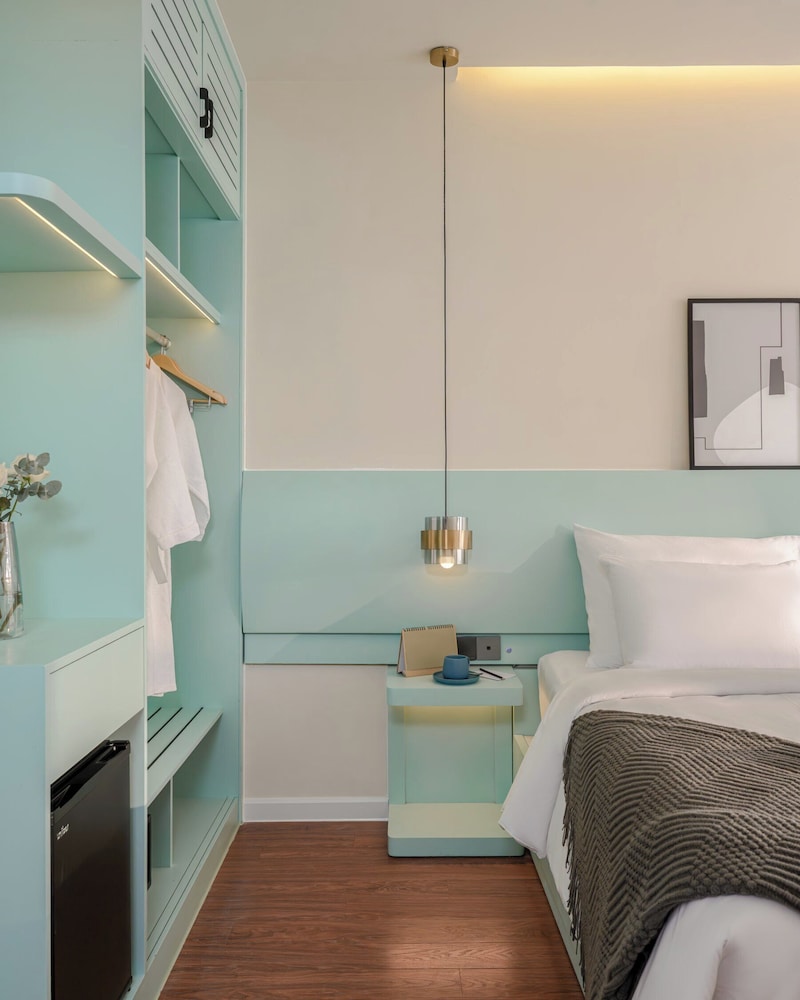 M Village Hotel Tao Dan Park, a brand of Modern Village Lifestyle 50/50