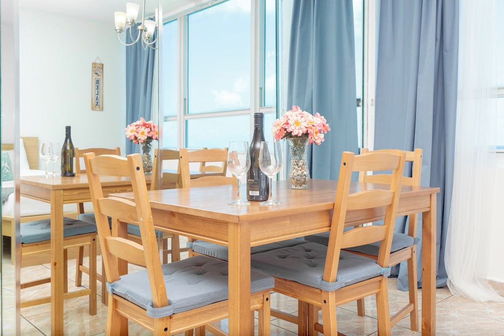 Girasole Apartments 49/50