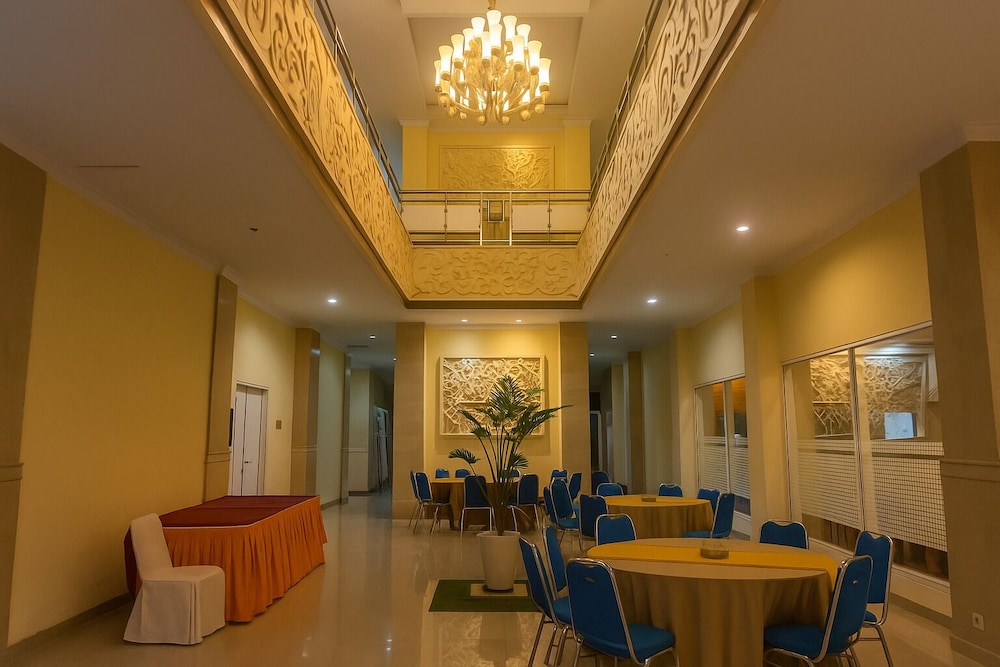 Puri Saron Denpasar 48/68