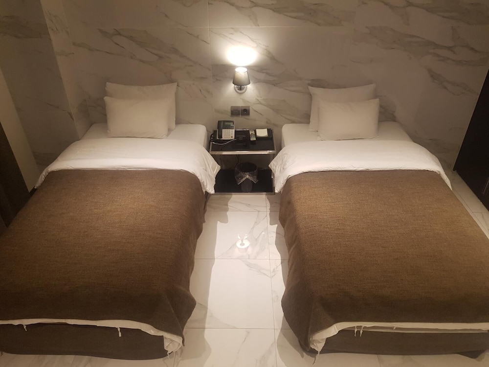 Hotel The May Namyangju 18/37