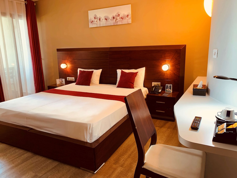Tulip Inn Sainte Clotilde La Reunion 12/66