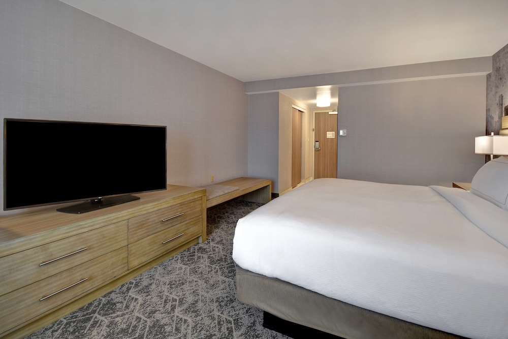 Doubletree By Hilton St Louis Airport Mo 19/59