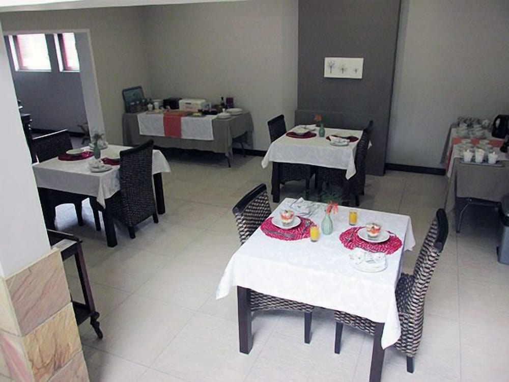 Karoo Sun Boutique Guest House 35/46