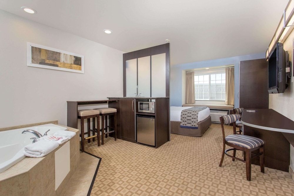 Microtel Inn Suites Klamath Falls 20/26