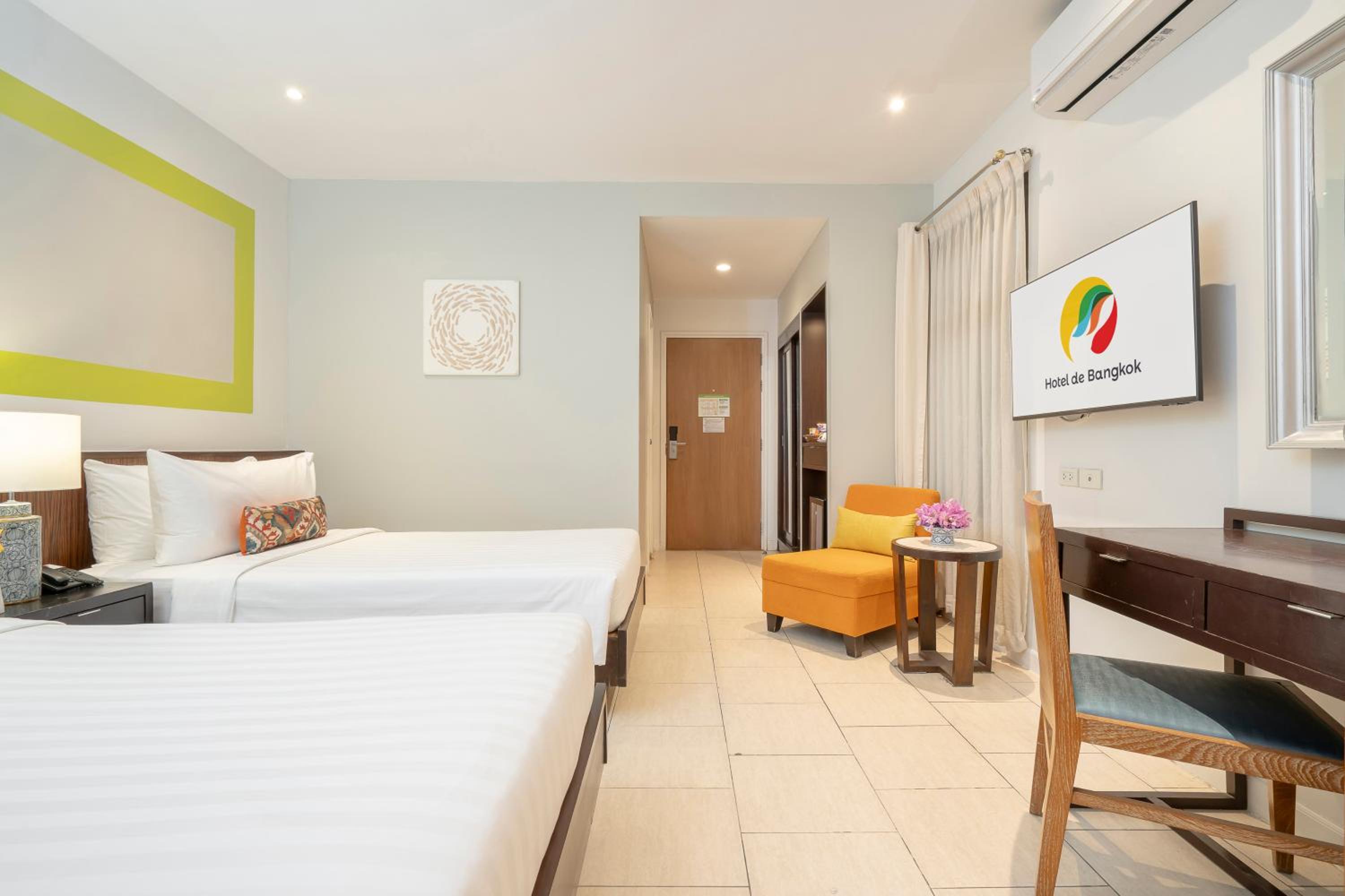 Urban, Plus، Hotel De Bangkok 3/18