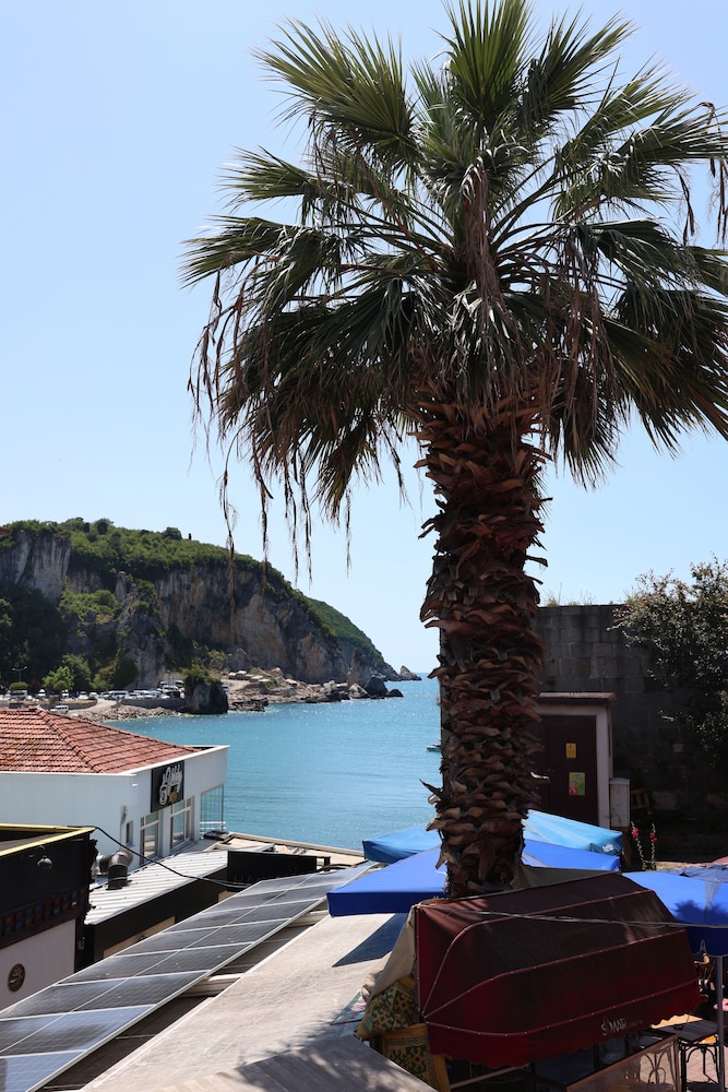 Sardinia Hotel 41/50