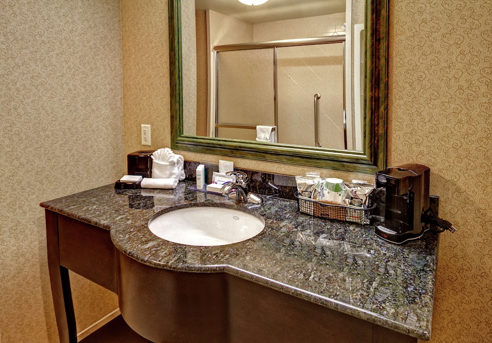 Hampton Inn By Hilton Lebanon 50/54
