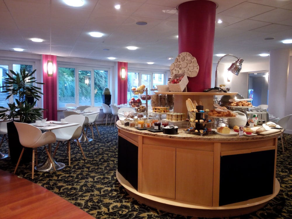 MERCURE EPINAL CENTRE 57/77