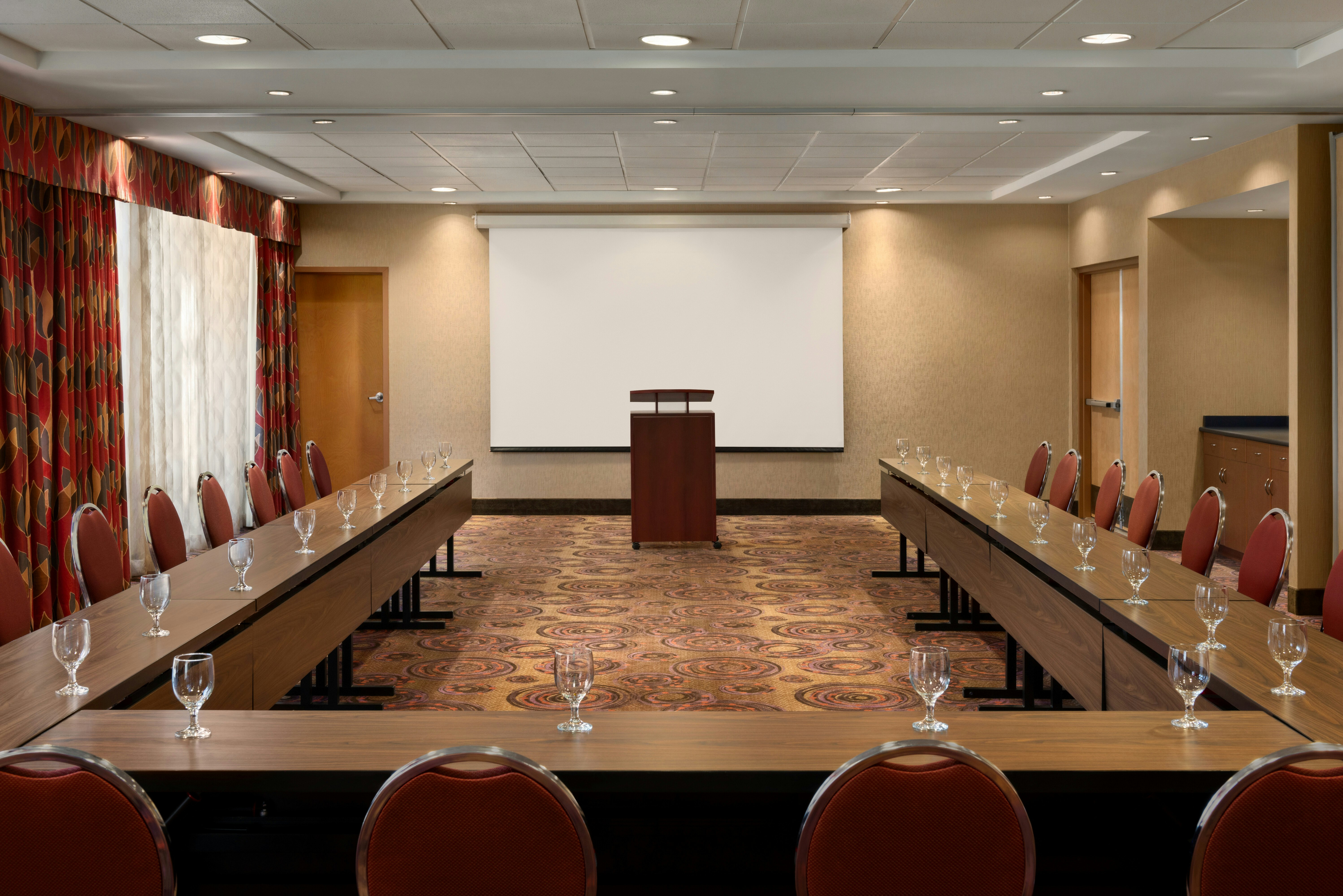 Hampton Inn and Suites by Hilton Langley Surrey 59/72