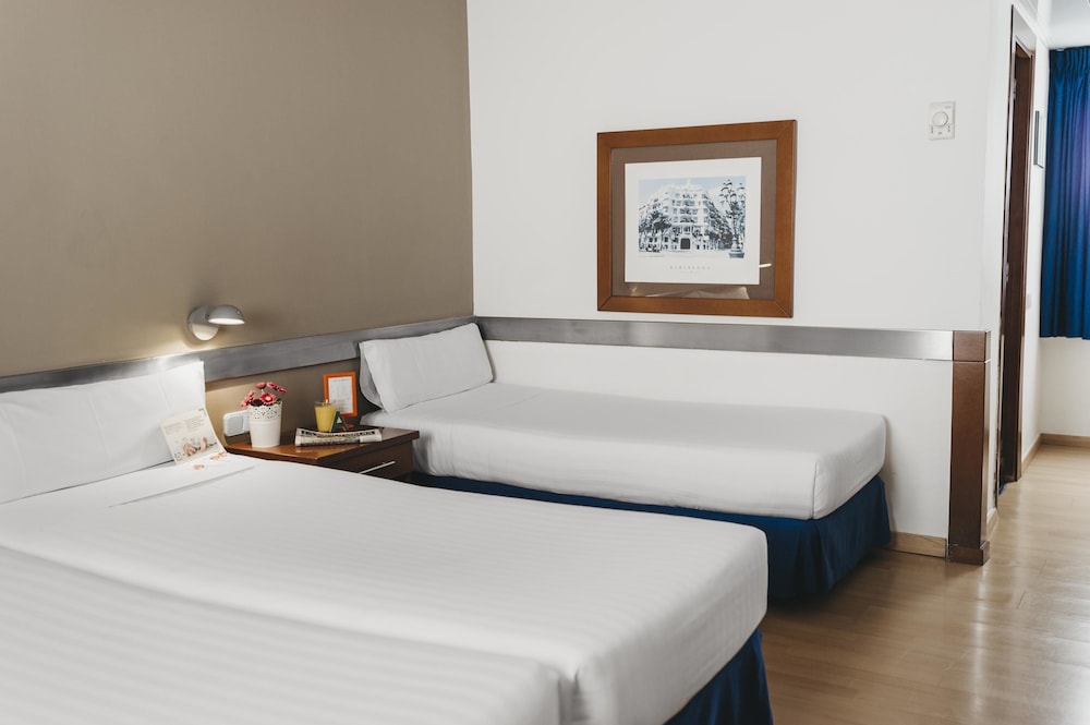 Tres Torres Atiram Hotel 3/28