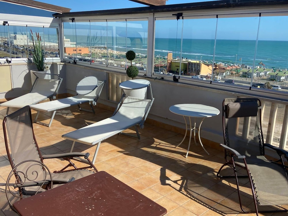 Hotel La Riva 40/63