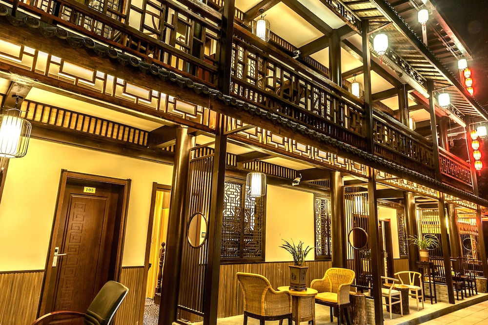 FTYS Hostel 2/50
