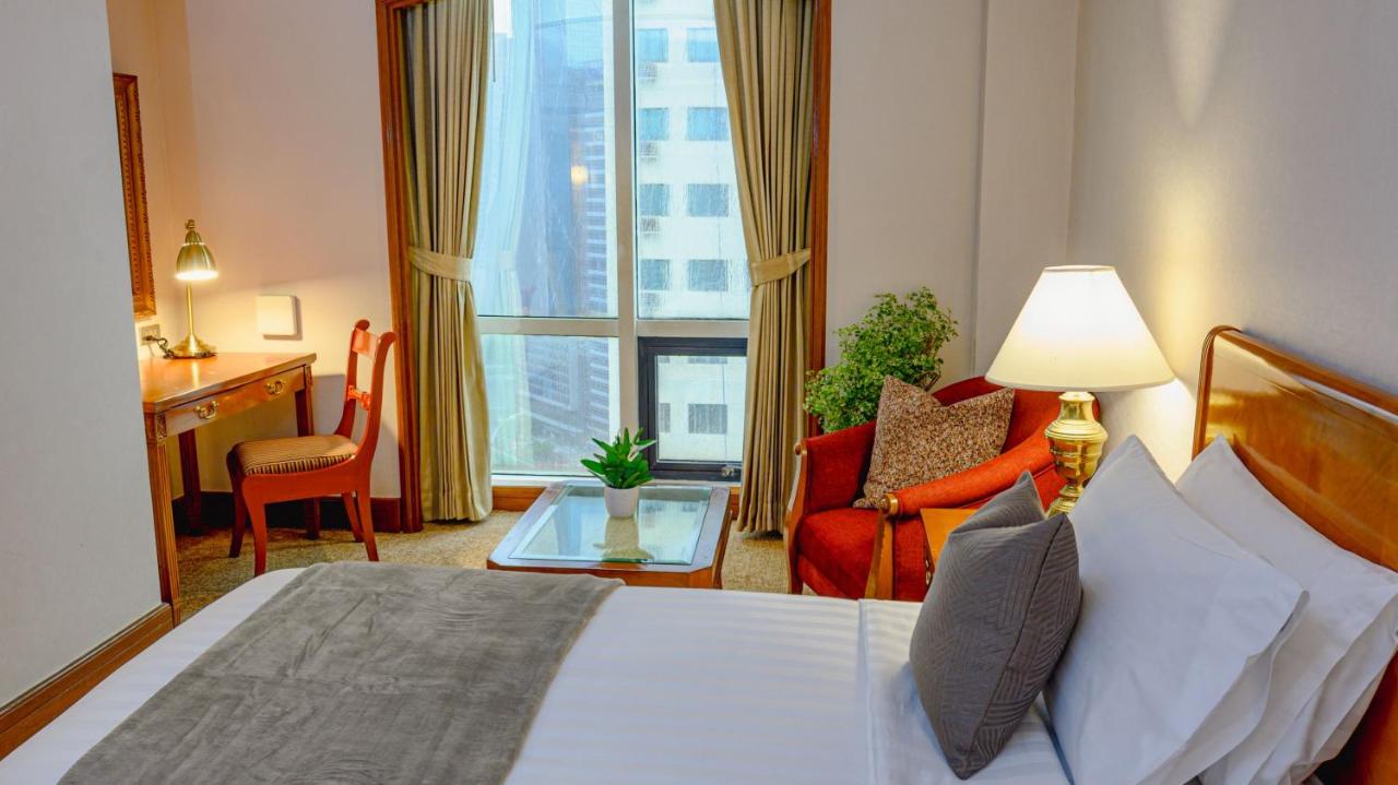 MCollection - Ortigas CBD Near Business & Shopping Hubs 18/49